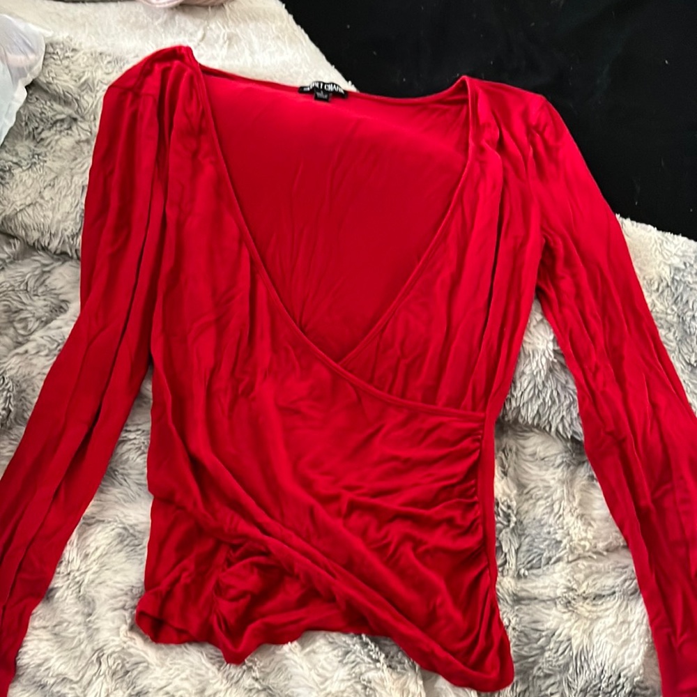 Red low cut long sleeve